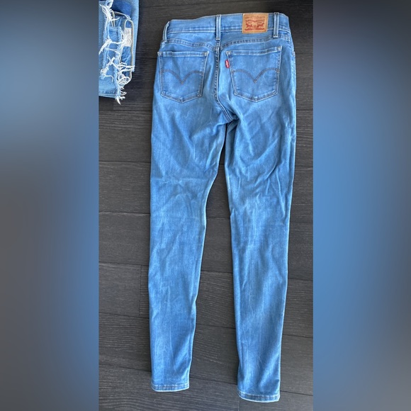 710 Super Skinny, Levi Size 25 - Picture 3 of 3